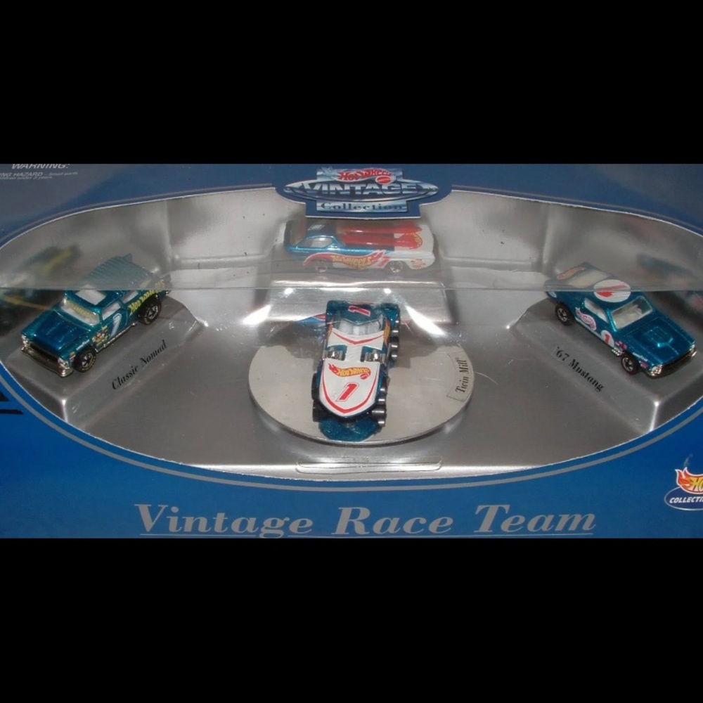 Limited Edition Hot Wheels Vintage Race Team Set